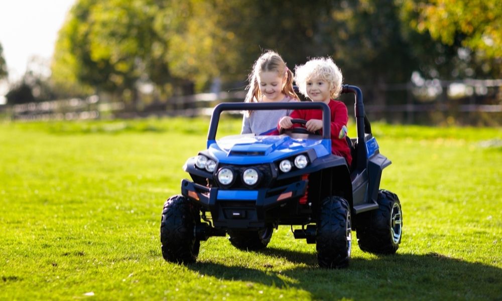 How the Parental Remote Works on a Kids Electric Car